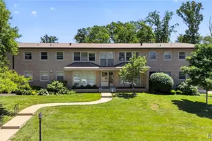 4 Delcrest Ct, University City, MO 63124 - Photo 1
