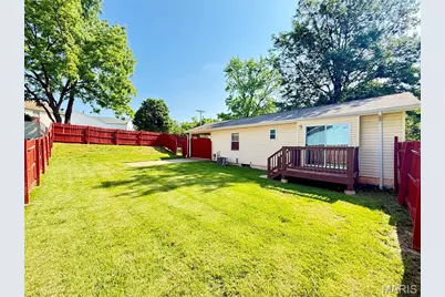 1415 Cinnamon Hills Drive, Saint Peters, MO 63303 - Photo 11