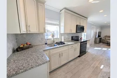 8518 Pilot Avenue, Affton, MO 63123 - Photo 9