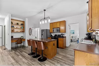 526 Springhurst Parkway, O'Fallon, MO 63368 - Photo 9