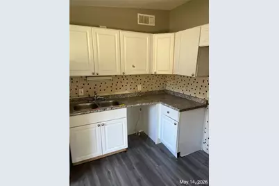 8330 Red Fir Dr, Saint Louis, MO 63134 - Photo 11