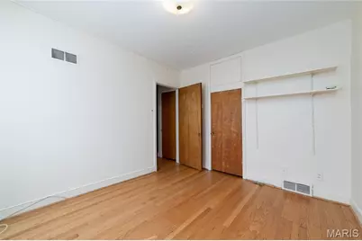 111 Royal Avenue, Saint Louis, MO 63135 - Photo 11