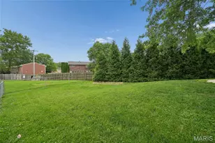 7400 Town and Country Pl, Hazelwood, MO 63042 - Photo 29
