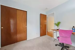 7400 Town and Country Pl, Hazelwood, MO 63042 - Photo 17