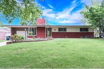 819 Renee Lane, Saint Louis, MO 63141 - Photo 1