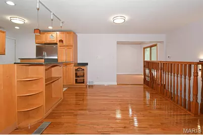 819 Renee Lane, Saint Louis, MO 63141 - Photo 5