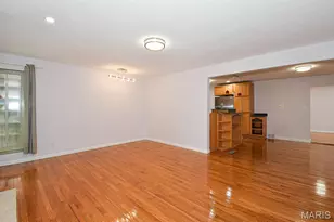 819 Renee Ln, Saint Louis, MO 63141 - Photo 3