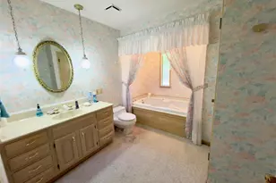9817 Kimker Ln, Sunset Hills, MO 63127 - Photo 13