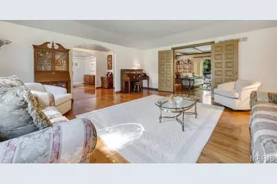 1 Huntleigh Trails Lane, Saint Louis, MO 63131 - Photo 15