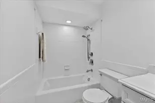 331 Wildforest Dr, Ballwin, MO 63011 - Photo 23