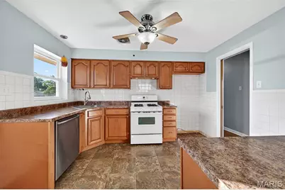 4019 Greenmeadows Drive, Saint Louis, MO 63123 - Photo 7
