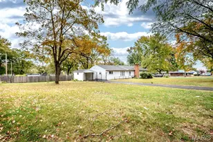 311 Utz Ln, Hazelwood, MO 63042 - Photo 35