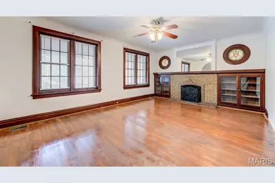 8644 Church Road, Saint Louis, MO 63147 - Photo 9