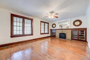 8644 Church Rd, Saint Louis, MO 63147 - Photo 9