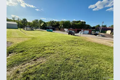 362 E Pine Street, Bourbon, MO 65441 - Photo 13