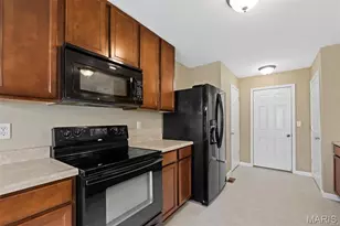 627 Country Heights Dr, Lake Saint Louis, MO 63367 - Photo 3