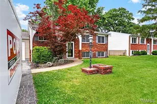11819 Foxwood Dr, Maryland Heights, MO 63043 - Photo 5