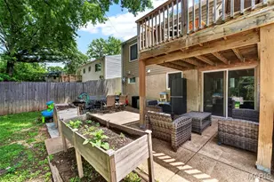 11819 Foxwood Dr, Maryland Heights, MO 63043 - Photo 9