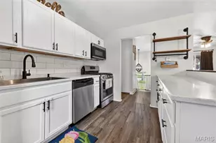 11819 Foxwood Dr, Maryland Heights, MO 63043 - Photo 39