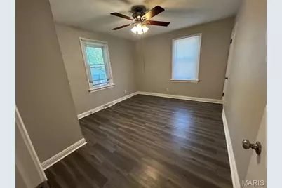 2945 Hilleman Avenue, Saint John, MO 63114 - Photo 7