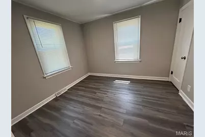 2945 Hilleman Avenue, Saint John, MO 63114 - Photo 5