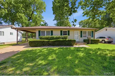 809 Lightwood Drive, Hazelwood, MO 63042 - Photo 3