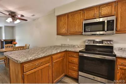 12966 Bryce Canyon Drive #B, Maryland Heights, MO 63043 - Photo 11
