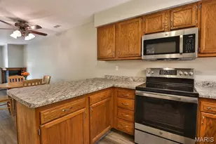 12966 Bryce Canyon Dr, Maryland Heights, MO 63043 - Photo 11