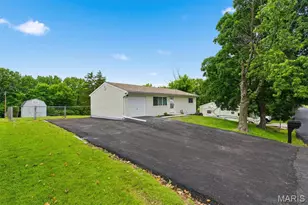 1267 Patrick Dr, Fenton, MO 63026 - Photo 5