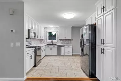 2832 Waldwick Court, Saint Louis, MO 63129 - Photo 13