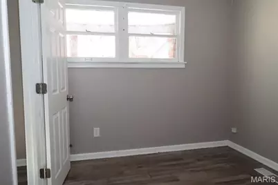 5460 Hamilton Avenue, Jennings, MO 63136 - Photo 9