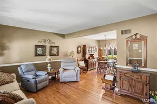 4912 Arevalo Ct, Saint Louis, MO 63128 - Photo 5