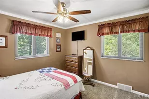 4912 Arevalo Ct, Saint Louis, MO 63128 - Photo 15