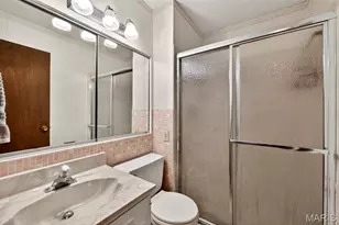 404 Oakmont Cir, Ballwin, MO 63011 - Photo 27
