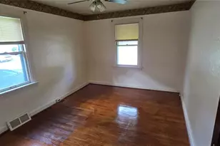 1468 70th St, Pagedale, MO 63133 - Photo 9