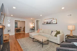 10014 N Marlene Dr, Saint Louis, MO 63123 - Photo 11