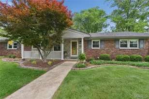527 Fairways Cir, Creve Coeur, MO 63141 - Photo 3
