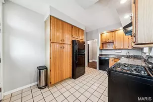 739 Dover Pl, Saint Louis, MO 63111 - Photo 13