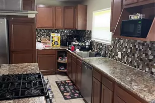 6350 Woodland Ave, Saint Louis, MO 63120 - Photo 3