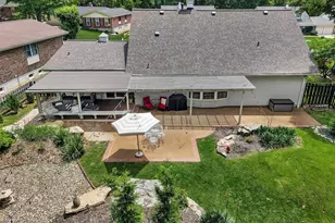 5929 Shortleaf Ct, Saint Louis, MO 63128 - Photo 35