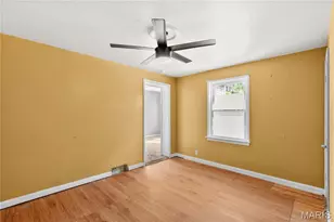 8021 Titus Rd, Hanley Hills, MO 63114 - Photo 7