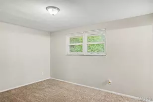 11523 Withersfield Dr, Kirkwood, MO 63138 - Photo 9