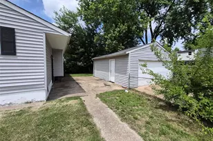 1201 June Ave, Saint Louis, MO 63138 - Photo 23