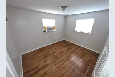 1201 June Avenue, Saint Louis, MO 63138 - Photo 9