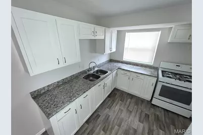 1201 June Avenue, Saint Louis, MO 63138 - Photo 7