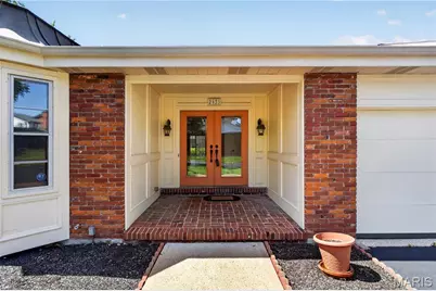 2435 Baxton Way, Chesterfield, MO 63017 - Photo 3