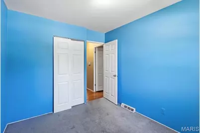 9745 Radio Drive, Saint Louis, MO 63123 - Photo 21
