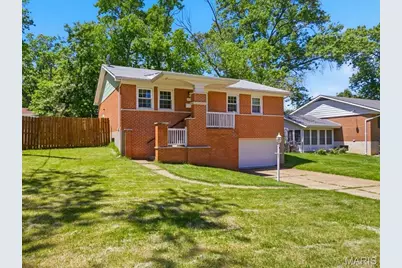 9745 Radio Drive, Saint Louis, MO 63123 - Photo 3