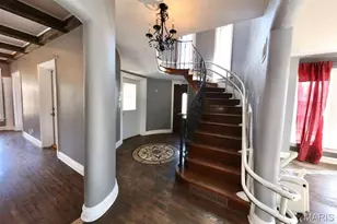 7219 Canterbury Dr, Saint Louis, MO 63121 - Photo 11