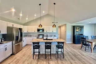 200 W Larkspur Ct, Hannibal, MO 63401 - Photo 3